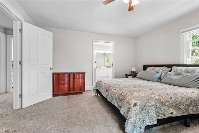 2136 E Sprague Road, Broadview Heights, OH 44147