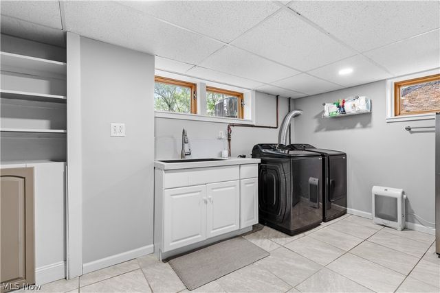 2136 E Sprague Road, Broadview Heights, OH 44147