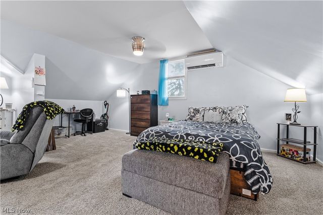 2136 E Sprague Road, Broadview Heights, OH 44147