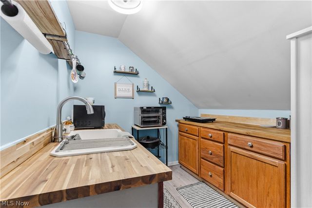 2136 E Sprague Road, Broadview Heights, OH 44147