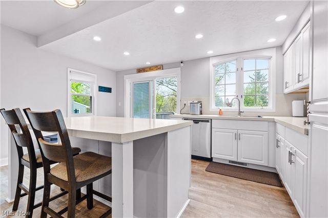 2136 E Sprague Road, Broadview Heights, OH 44147