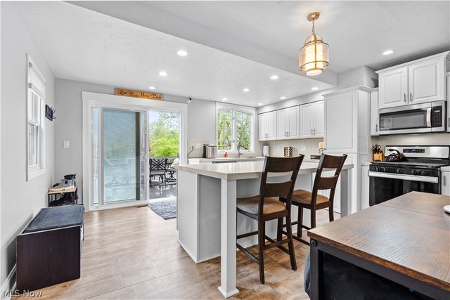2136 E Sprague Road, Broadview Heights, OH 44147