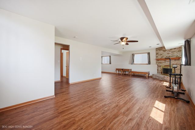 16803 92nd Avenue, Orland Hills, IL 60487