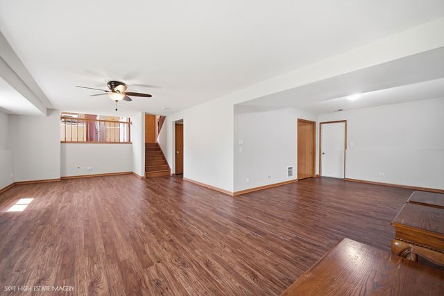 16803 92nd Avenue, Orland Hills, IL 60487