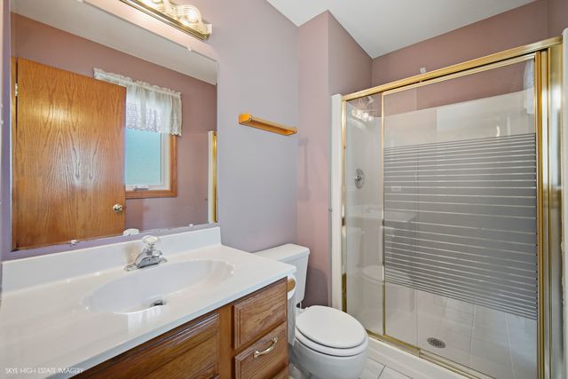 16803 92nd Avenue, Orland Hills, IL 60487