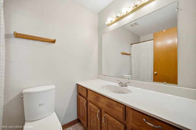 16803 92nd Avenue, Orland Hills, IL 60487