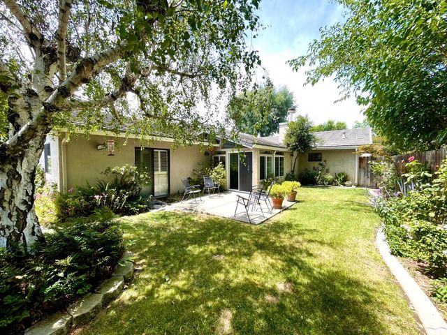 2052 Del Rio Dr, Stockton, CA 95204