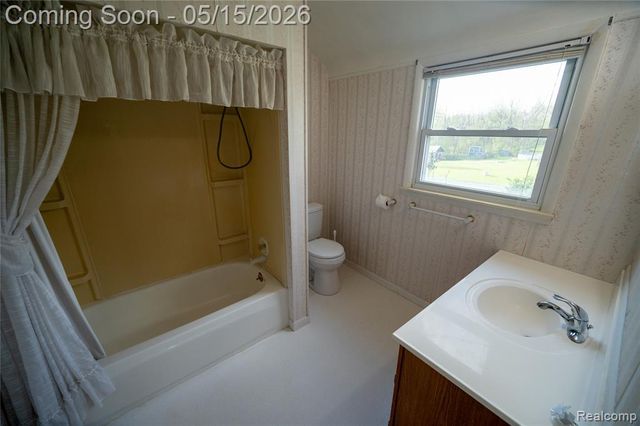 56800 8 Mile Road, Northville, MI 48167