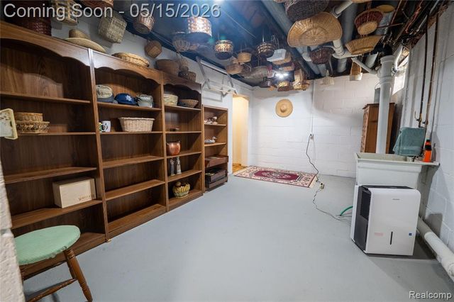 56800 8 Mile Road, Northville, MI 48167