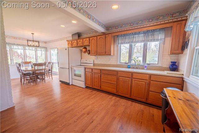 56800 8 Mile Road, Northville, MI 48167