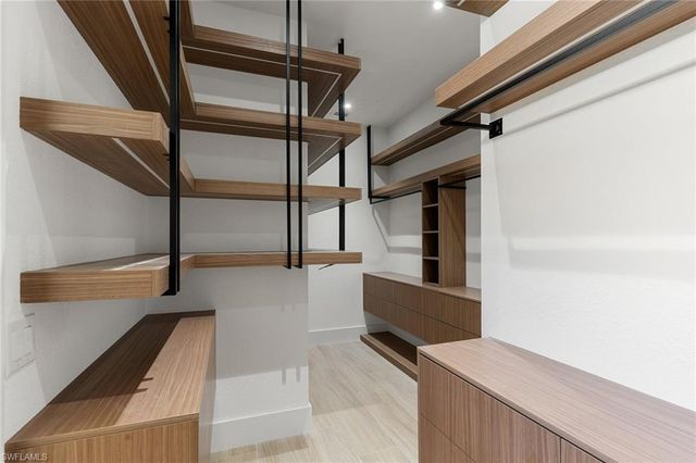 8745 Mustang Island CIR, Naples, FL 34113