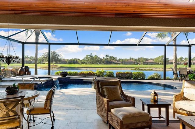 8745 Mustang Island CIR, Naples, FL 34113