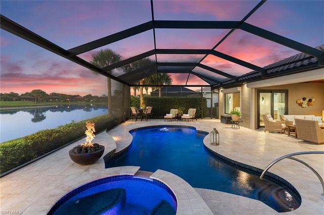 8745 Mustang Island CIR, Naples, FL 34113