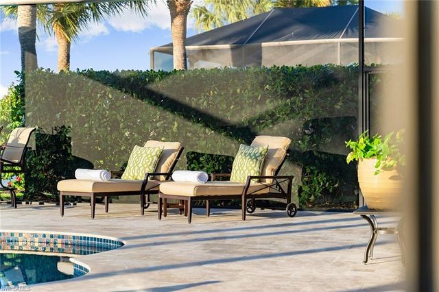 8745 Mustang Island CIR, Naples, FL 34113