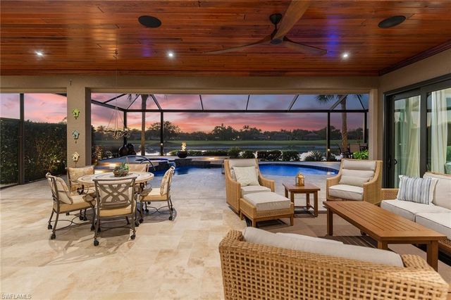 8745 Mustang Island CIR, Naples, FL 34113