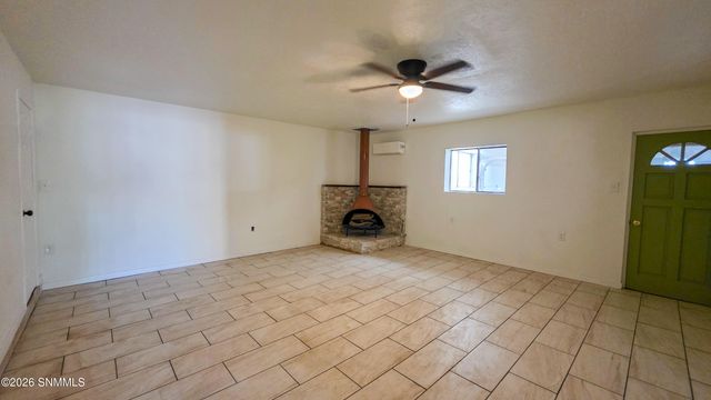1931 Connie Lou Drive, Las Cruces, NM 88001
