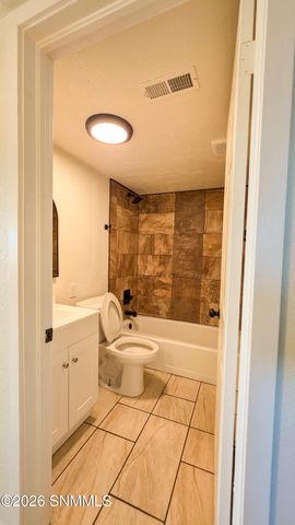 1931 Connie Lou Drive, Las Cruces, NM 88001