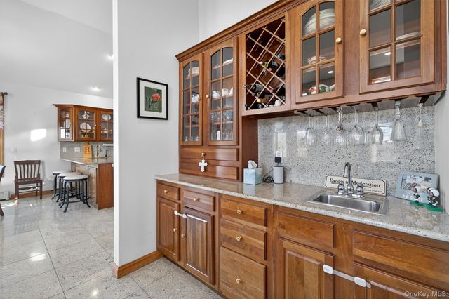 30 Heather Court, Middletown, NY 10941