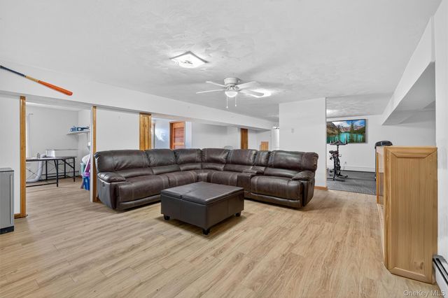 30 Heather Court, Middletown, NY 10941