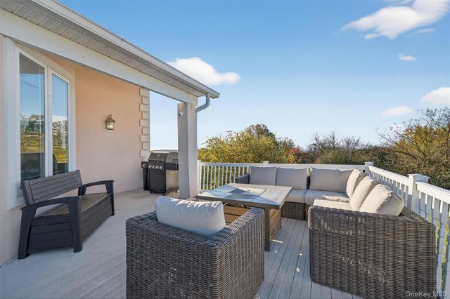 30 Heather Court, Middletown, NY 10941