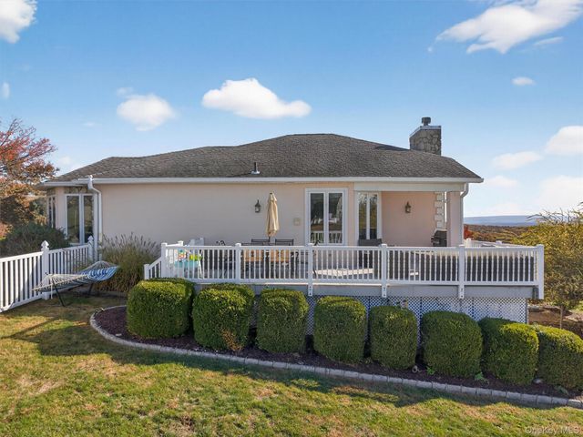 30 Heather Court, Middletown, NY 10941