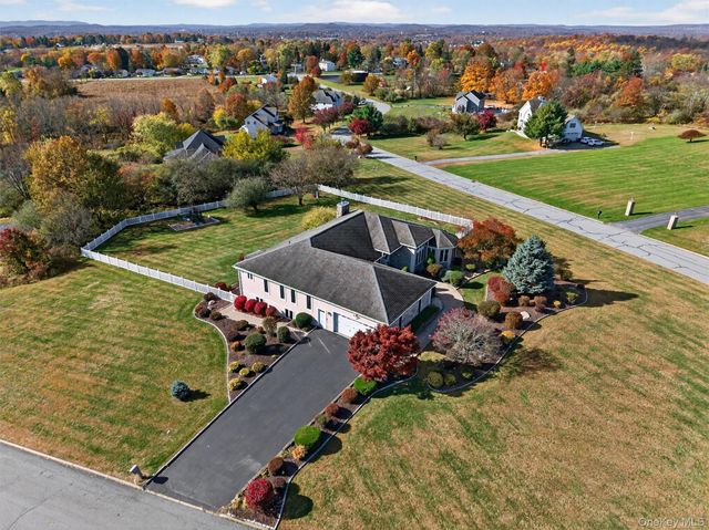 30 Heather Court, Middletown, NY 10941