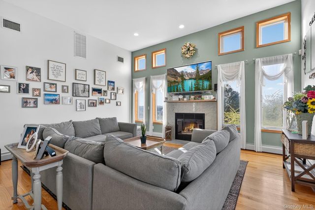 30 Heather Court, Middletown, NY 10941