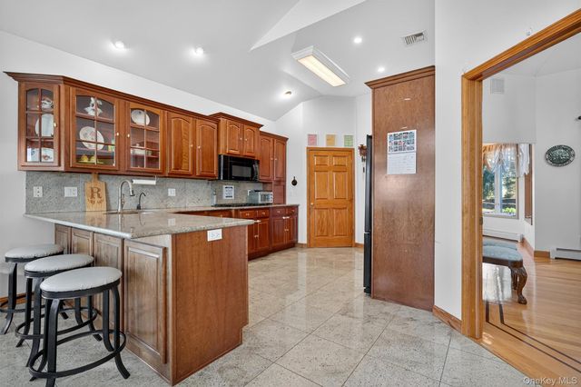 30 Heather Court, Middletown, NY 10941