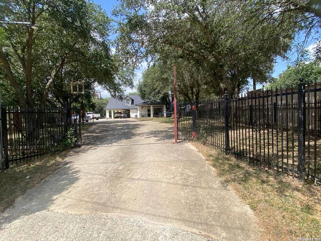 10851 SILVER TRL, Atascosa, TX 78002