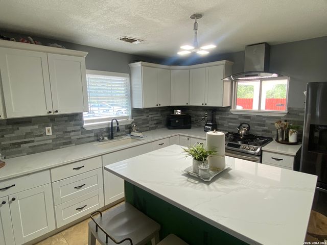 10851 SILVER TRL, Atascosa, TX 78002