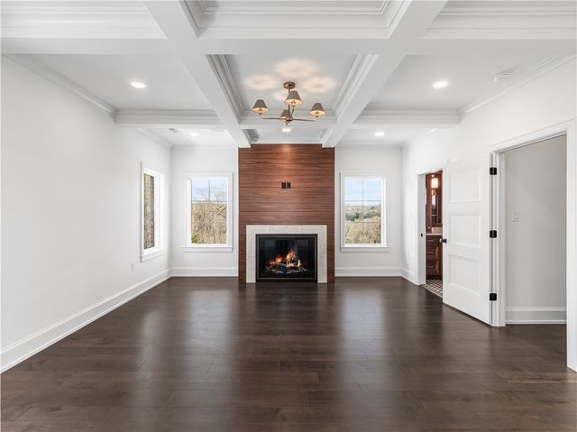 1651 Hollow Tree Dr, Upper St Clair, PA 15241