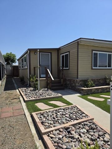 1560 Massachusetts 21, Riverside, CA 92507