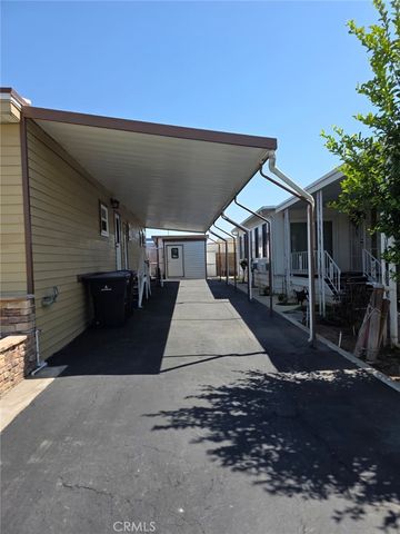 1560 Massachusetts 21, Riverside, CA 92507