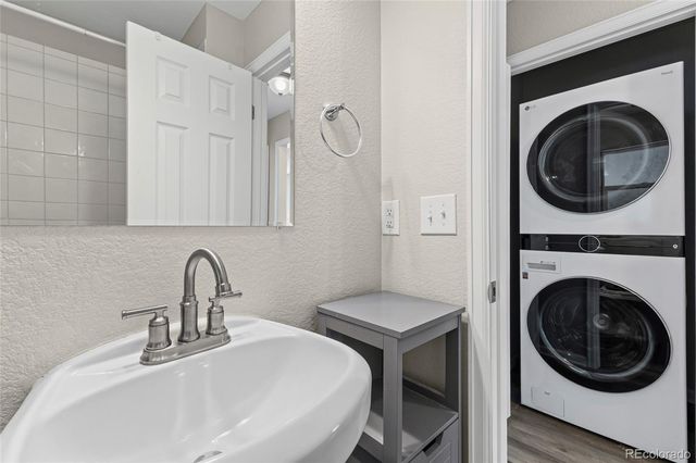 2413 15th Ave Ct, Greeley, CO 80631