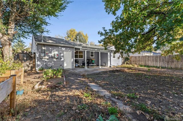 2413 15th Ave Ct, Greeley, CO 80631