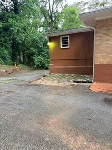 2693 Ellen Way, Decatur, GA 30032
