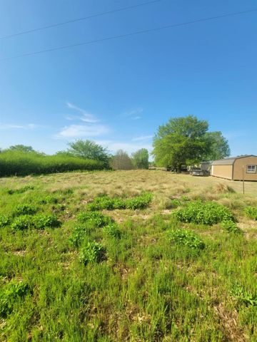 1821 County Road 1570, Alba, TX 75410