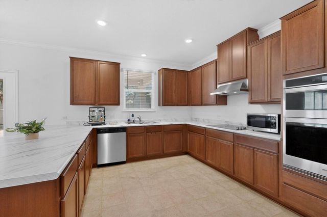 712 Madalin Rue CT, Leander, TX 78641