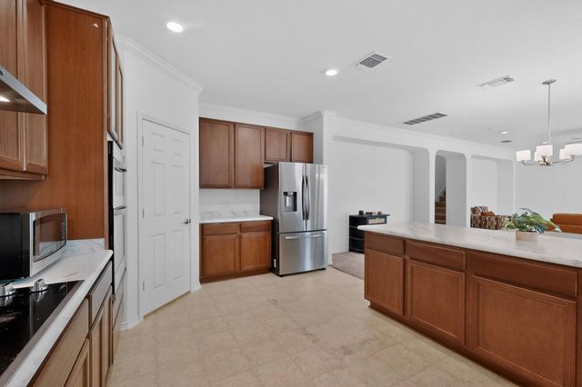 712 Madalin Rue CT, Leander, TX 78641