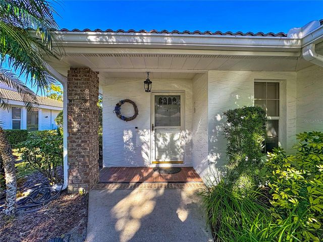 5611 GARDEN LAKES DRIVE, Bradenton, FL 34203