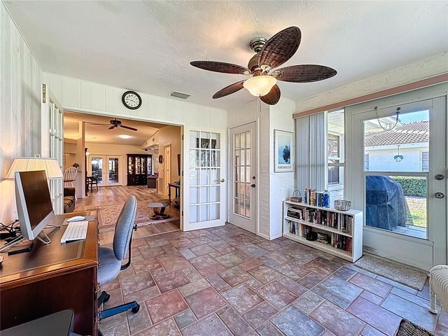 5611 GARDEN LAKES DRIVE, Bradenton, FL 34203