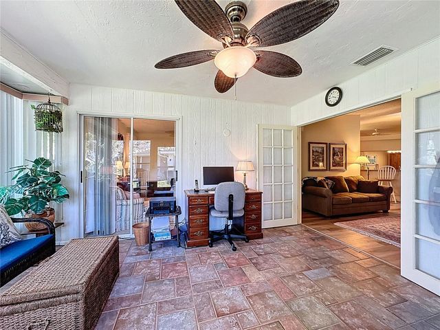 5611 GARDEN LAKES DRIVE, Bradenton, FL 34203