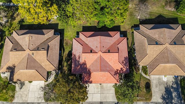 5611 GARDEN LAKES DRIVE, Bradenton, FL 34203