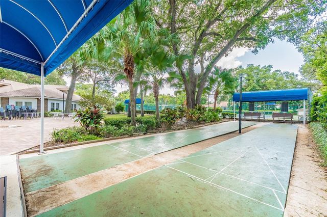 5611 GARDEN LAKES DRIVE, Bradenton, FL 34203