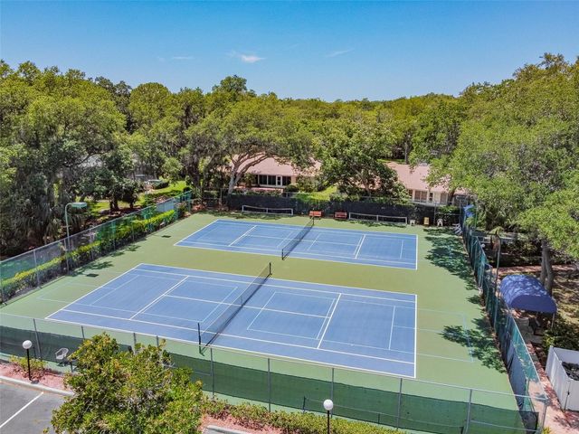 5611 GARDEN LAKES DRIVE, Bradenton, FL 34203