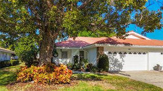 5611 GARDEN LAKES DRIVE, Bradenton, FL 34203