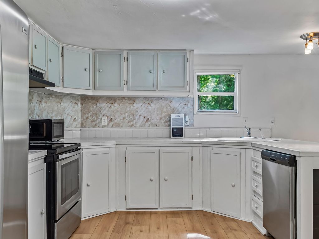 Image 21 of property listing at 1266 Dr MLK Jr Memorial Road, Crawfordville, FL 32327