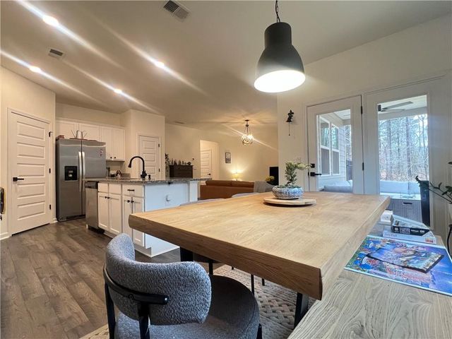 480 Shasta Court, Hoschton, GA 30548