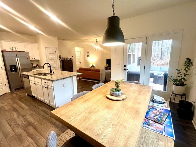 480 Shasta Court, Hoschton, GA 30548