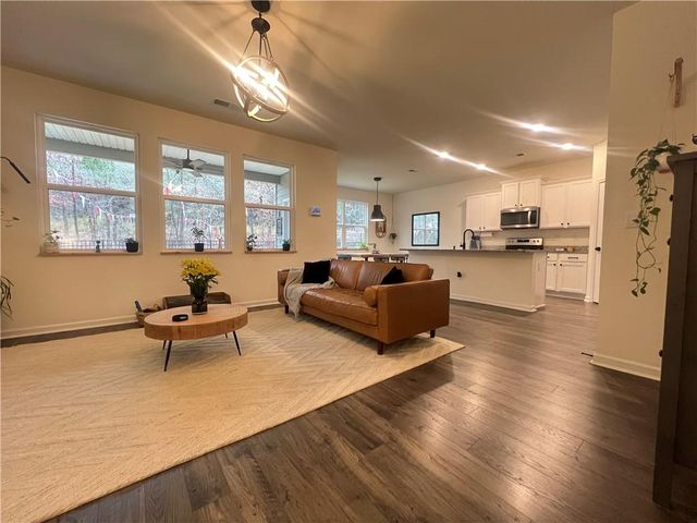 480 Shasta Court, Hoschton, GA 30548